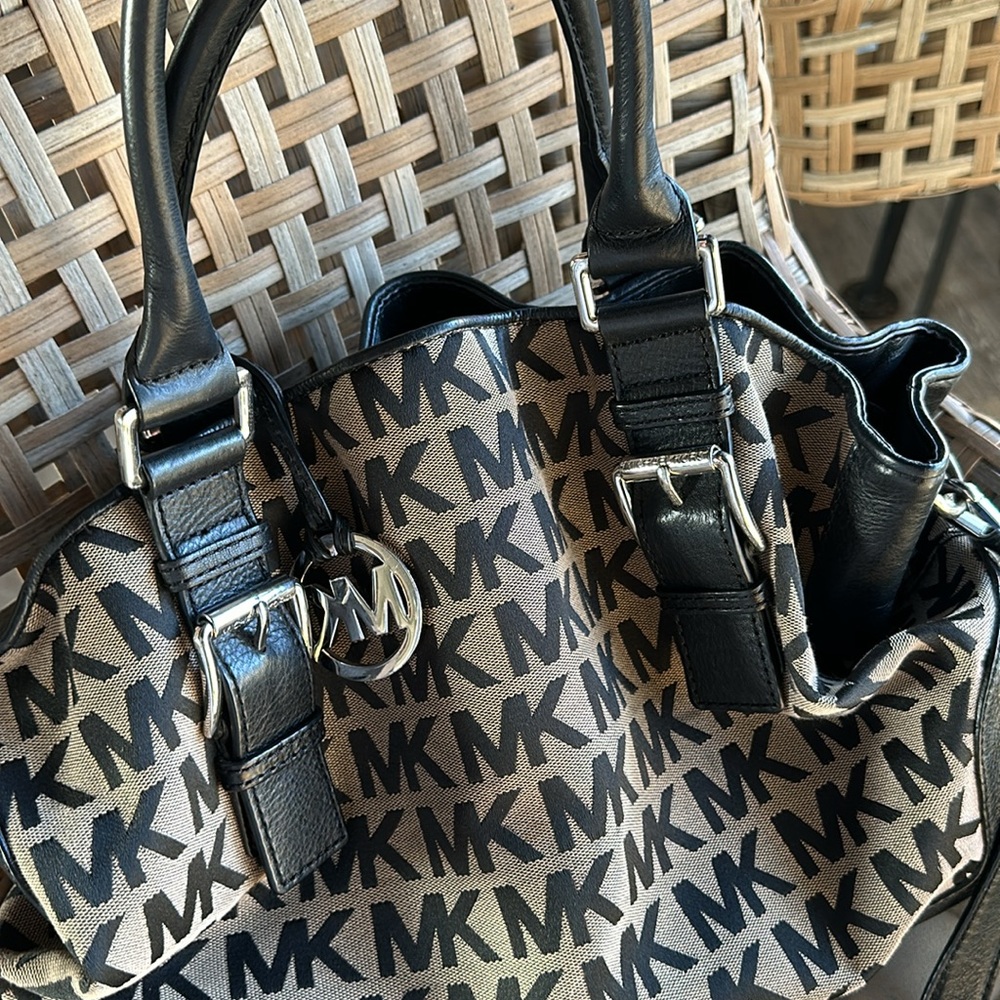 NWT Michael Kors Shoulder Purse